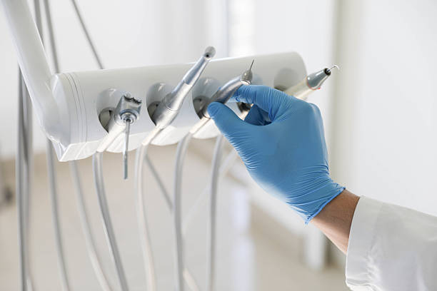 Professional Emergency Dentist technician working in Alpine, UT